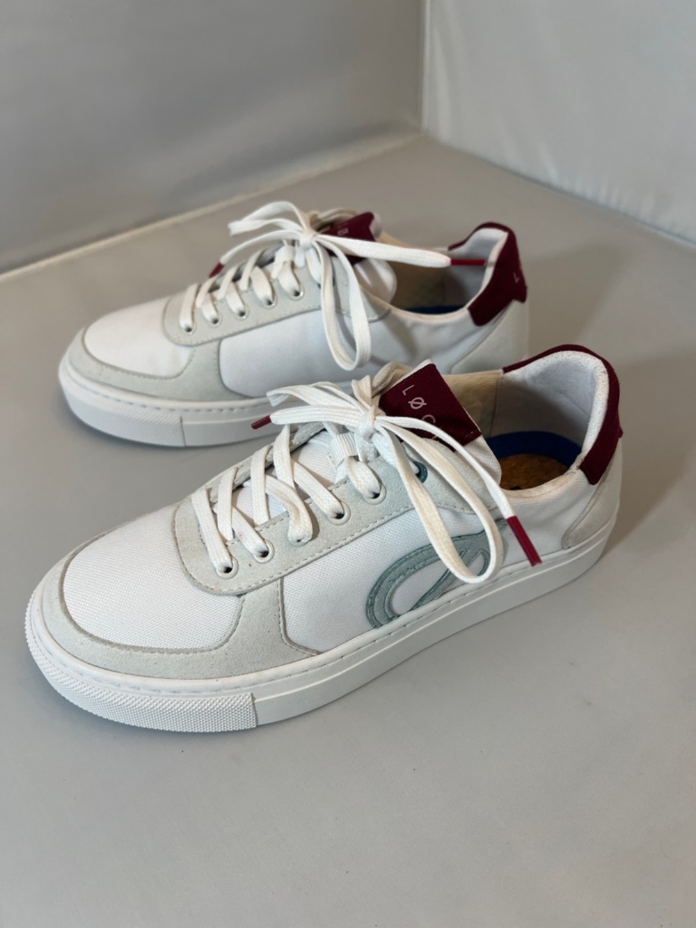 LOCI White Canvas Low-Top Luxury Sneakers with Burgundy Heel. EU 36. NWOB